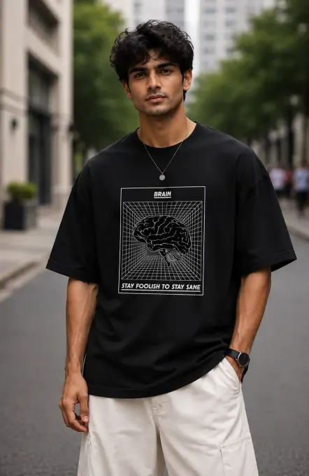Brain oversized graphic t-shirt with bold brain print, relaxed oversized fit and crew neck