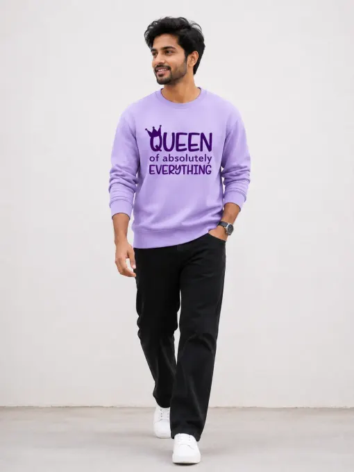 Oversized sweatshirt with 'Queen Of Absolutely Everything' printed on the front, crewneck and relaxed fit
