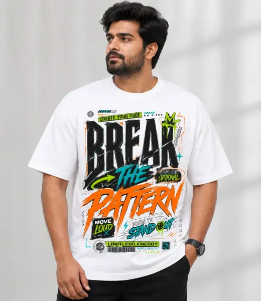 Break the Pattern Plus Size Graphic T-Shirt
