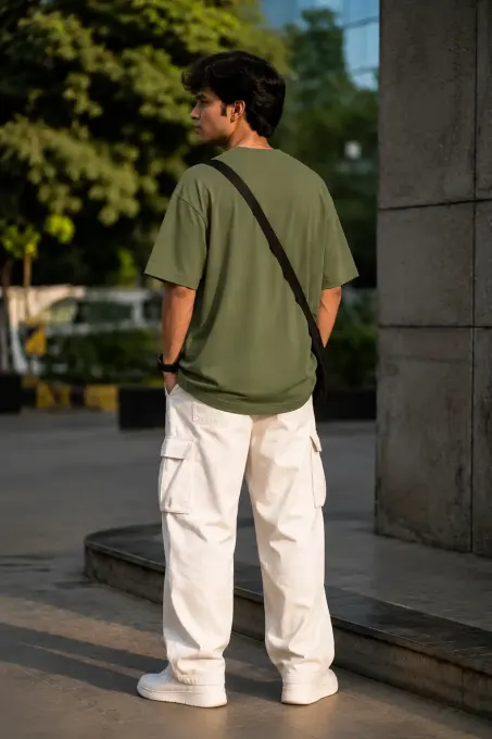 Oversized graphic t-shirt with a bold 'Spider Responsibility' print on front, relaxed fit, premium cotton streetwear style